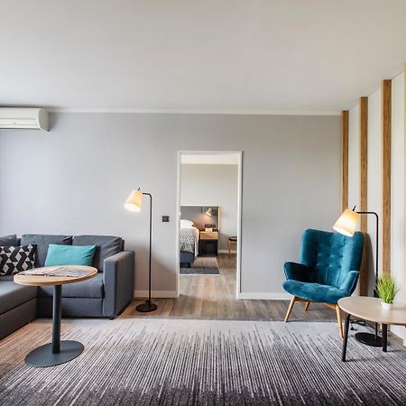Holiday Inn Duesseldorf-Neuss By Ihg Exterior foto